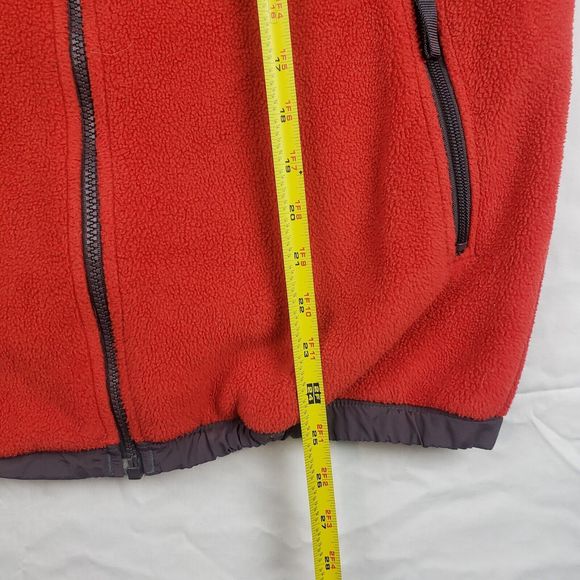 The North Face Kids Red and Gray Jacket - Picture 15 of 16